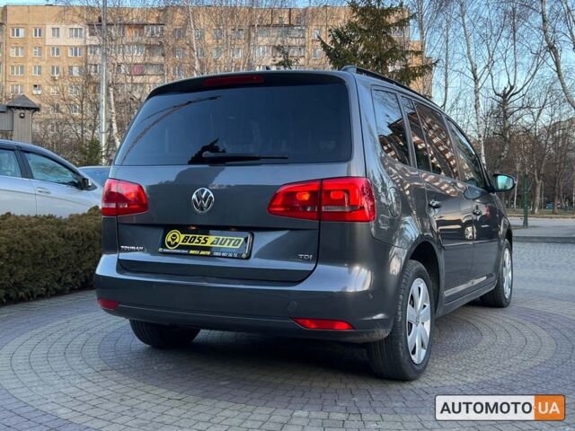 Серый Фольксваген Туран, объемом двигателя 1.6 л и пробегом 211 тыс. км за 11500 $, фото 6 на Automoto.ua