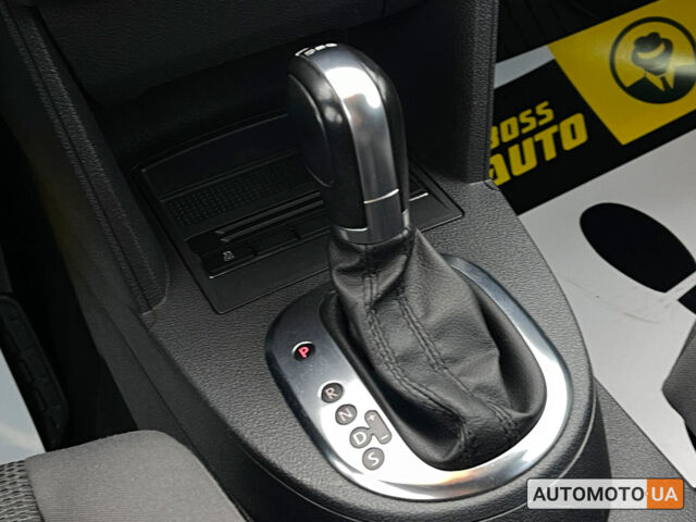 Серый Фольксваген Туран, объемом двигателя 1.4 л и пробегом 182 тыс. км за 9900 $, фото 13 на Automoto.ua