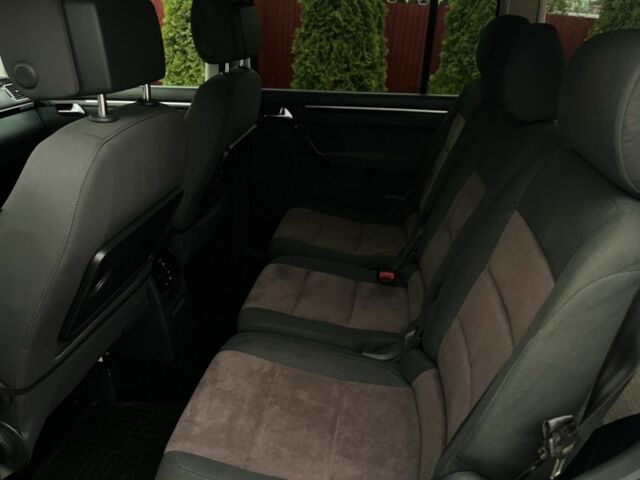 Сірий Фольксваген Туран, об'ємом двигуна 1.6 л та пробігом 205 тис. км за 10500 $, фото 8 на Automoto.ua