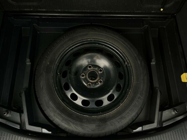 Сірий Фольксваген Туран, об'ємом двигуна 1.6 л та пробігом 205 тис. км за 10500 $, фото 15 на Automoto.ua