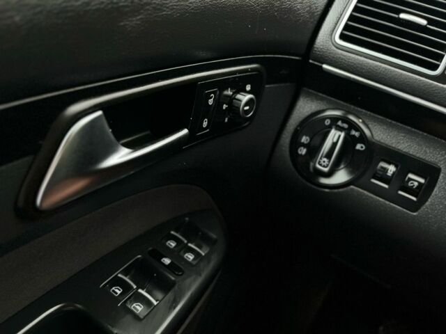 Сірий Фольксваген Туран, об'ємом двигуна 1.6 л та пробігом 205 тис. км за 10500 $, фото 13 на Automoto.ua