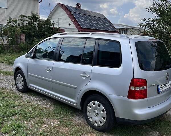 Серый Фольксваген Туран, объемом двигателя 1.6 л и пробегом 185 тыс. км за 5999 $, фото 21 на Automoto.ua