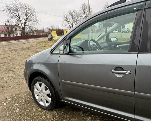 Сірий Фольксваген Туран, об'ємом двигуна 1.9 л та пробігом 290 тис. км за 6150 $, фото 11 на Automoto.ua