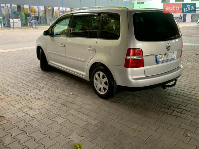 Серый Фольксваген Туран, объемом двигателя 2 л и пробегом 298 тыс. км за 6750 $, фото 7 на Automoto.ua