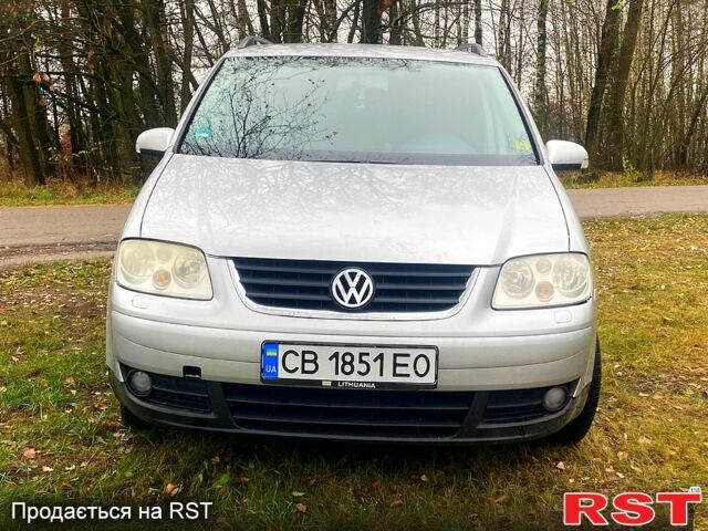 Серый Фольксваген Туран, объемом двигателя 1.9 л и пробегом 365 тыс. км за 5500 $, фото 3 на Automoto.ua