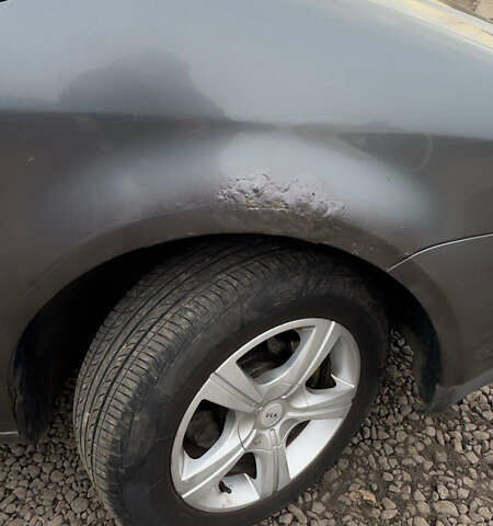 Серый Фольксваген Туран, объемом двигателя 1.9 л и пробегом 225 тыс. км за 3500 $, фото 14 на Automoto.ua