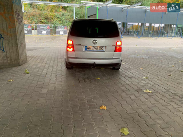 Серый Фольксваген Туран, объемом двигателя 2 л и пробегом 298 тыс. км за 6750 $, фото 19 на Automoto.ua