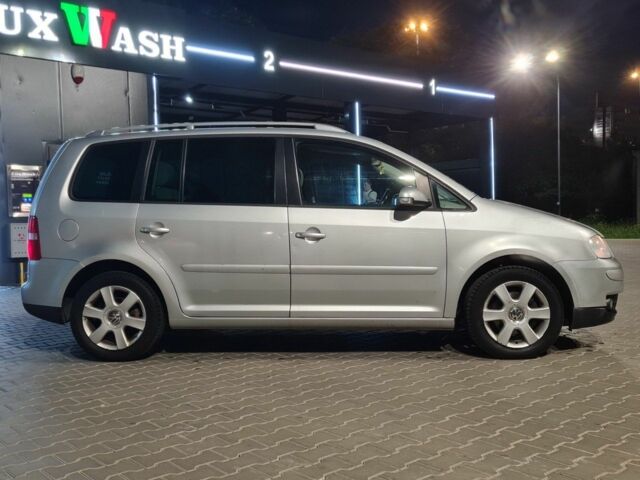 Серый Фольксваген Туран, объемом двигателя 0 л и пробегом 467 тыс. км за 2568 $, фото 6 на Automoto.ua