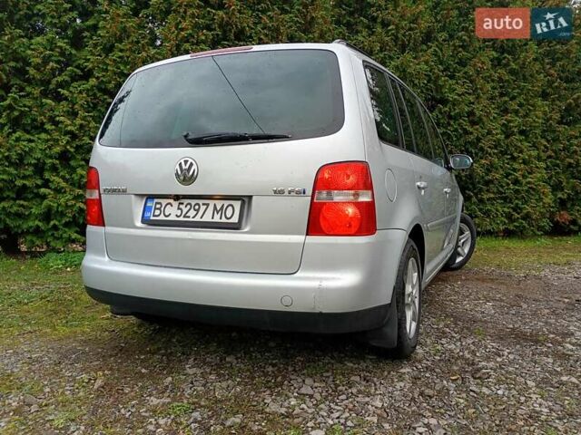 Серый Фольксваген Туран, объемом двигателя 1.6 л и пробегом 146 тыс. км за 4800 $, фото 6 на Automoto.ua