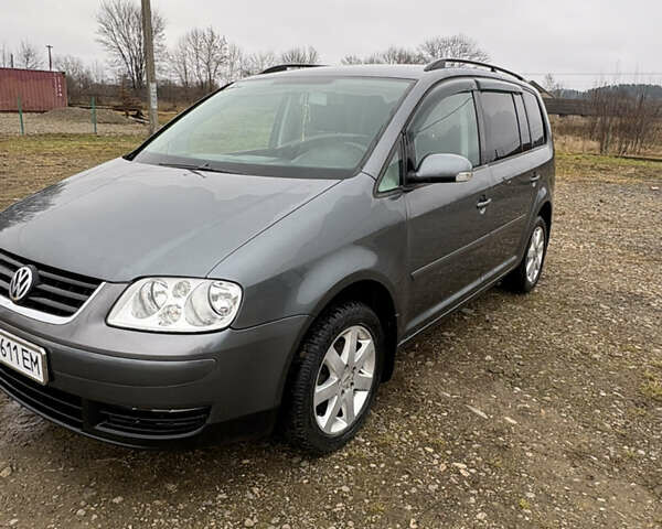 Сірий Фольксваген Туран, об'ємом двигуна 1.9 л та пробігом 290 тис. км за 6150 $, фото 1 на Automoto.ua