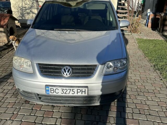 Серый Фольксваген Туран, объемом двигателя 2 л и пробегом 280 тыс. км за 5100 $, фото 6 на Automoto.ua