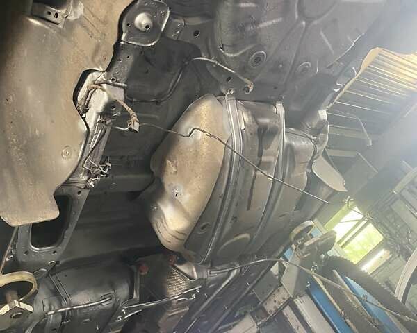 Серый Фольксваген Туран, объемом двигателя 1.6 л и пробегом 270 тыс. км за 5100 $, фото 13 на Automoto.ua