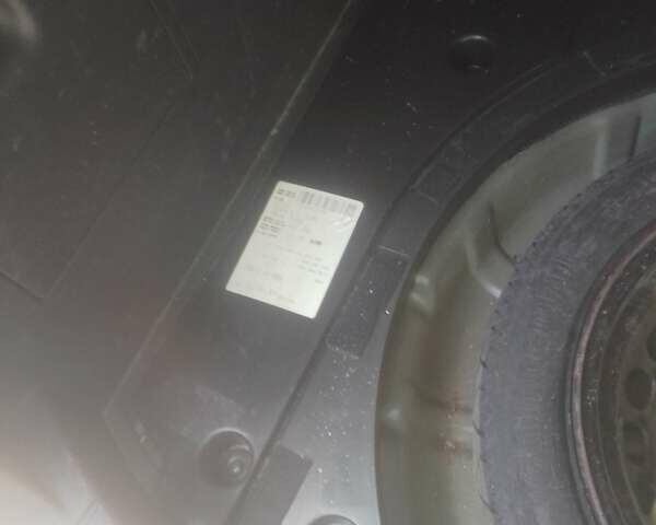 Сірий Фольксваген Туран, об'ємом двигуна 2 л та пробігом 280 тис. км за 7200 $, фото 12 на Automoto.ua