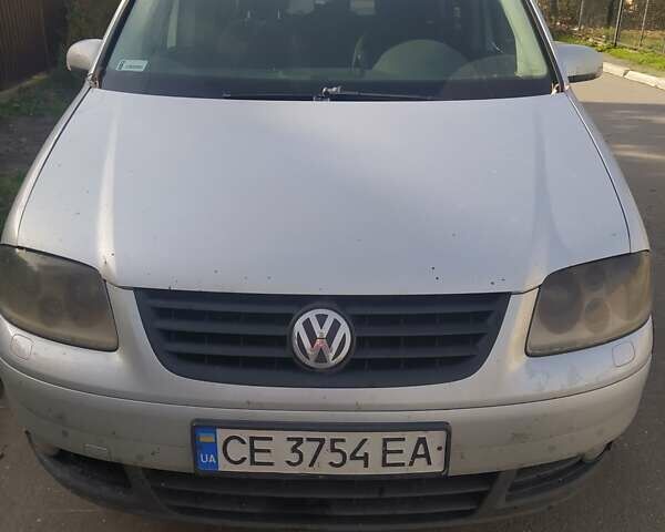 Серый Фольксваген Туран, объемом двигателя 1.9 л и пробегом 400 тыс. км за 5500 $, фото 10 на Automoto.ua