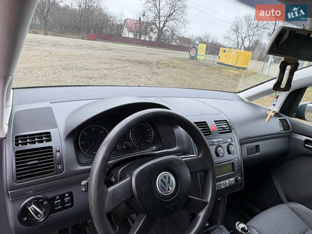 Сірий Фольксваген Туран, об'ємом двигуна 1.9 л та пробігом 290 тис. км за 6150 $, фото 14 на Automoto.ua