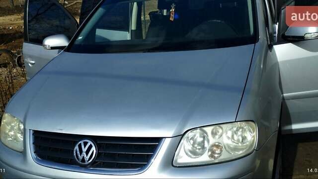 Сірий Фольксваген Туран, об'ємом двигуна 1.6 л та пробігом 261 тис. км за 5200 $, фото 7 на Automoto.ua