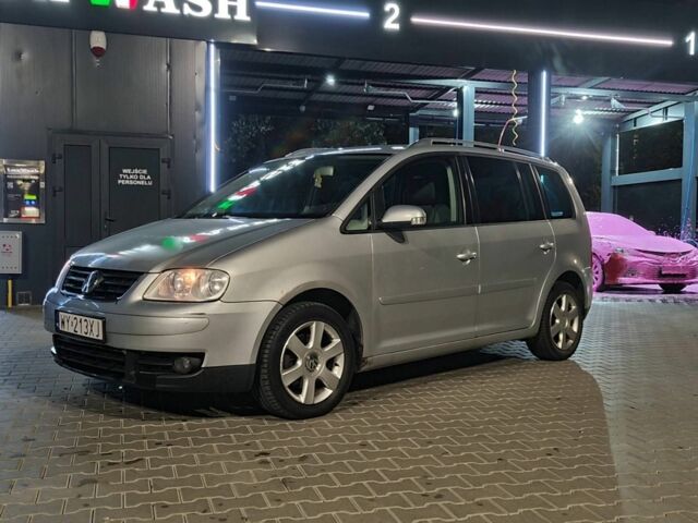 Серый Фольксваген Туран, объемом двигателя 0 л и пробегом 467 тыс. км за 2568 $, фото 7 на Automoto.ua