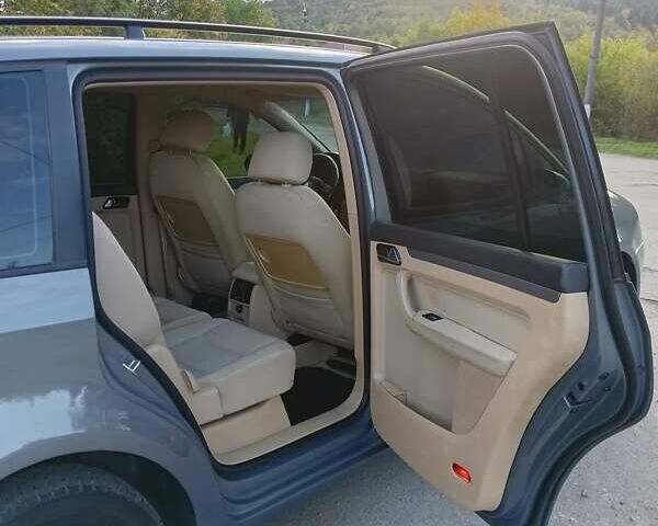 Серый Фольксваген Туран, объемом двигателя 1.6 л и пробегом 235 тыс. км за 4999 $, фото 15 на Automoto.ua