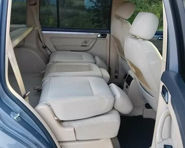 Серый Фольксваген Туран, объемом двигателя 1.6 л и пробегом 235 тыс. км за 4999 $, фото 17 на Automoto.ua