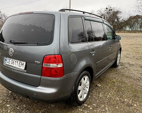 Сірий Фольксваген Туран, об'ємом двигуна 1.9 л та пробігом 290 тис. км за 6150 $, фото 7 на Automoto.ua