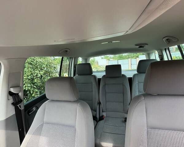 Серый Фольксваген Туран, объемом двигателя 1.6 л и пробегом 185 тыс. км за 5999 $, фото 11 на Automoto.ua