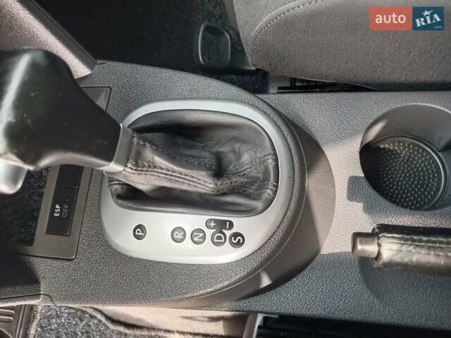 Серый Фольксваген Туран, объемом двигателя 1.6 л и пробегом 171 тыс. км за 6250 $, фото 56 на Automoto.ua
