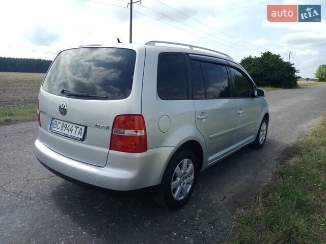 Серый Фольксваген Туран, объемом двигателя 1.6 л и пробегом 171 тыс. км за 6250 $, фото 5 на Automoto.ua