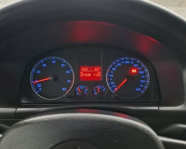 Серый Фольксваген Туран, объемом двигателя 1.6 л и пробегом 207 тыс. км за 5700 $, фото 21 на Automoto.ua