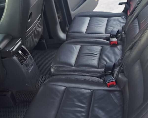 Серый Фольксваген Туран, объемом двигателя 1.98 л и пробегом 219 тыс. км за 5300 $, фото 6 на Automoto.ua