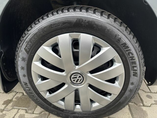 Серый Фольксваген Туран, объемом двигателя 1.9 л и пробегом 281 тыс. км за 6700 $, фото 6 на Automoto.ua