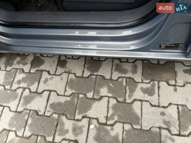 Серый Фольксваген Туран, объемом двигателя 1.9 л и пробегом 281 тыс. км за 6700 $, фото 33 на Automoto.ua