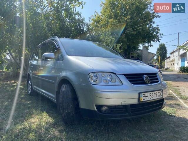 Серый Фольксваген Туран, объемом двигателя 1.6 л и пробегом 172 тыс. км за 6300 $, фото 9 на Automoto.ua