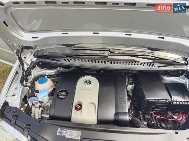Серый Фольксваген Туран, объемом двигателя 1.6 л и пробегом 171 тыс. км за 6250 $, фото 42 на Automoto.ua
