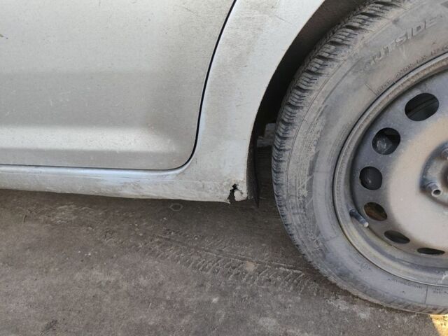 Серый Фольксваген Туран, объемом двигателя 2 л и пробегом 378 тыс. км за 2600 $, фото 18 на Automoto.ua