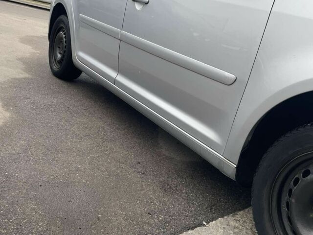 Сірий Фольксваген Туран, об'ємом двигуна 1.9 л та пробігом 330 тис. км за 2300 $, фото 11 на Automoto.ua