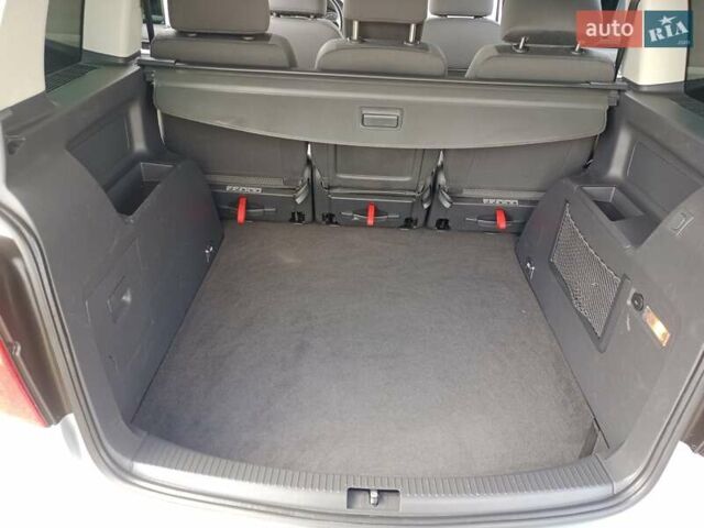 Серый Фольксваген Туран, объемом двигателя 1.6 л и пробегом 171 тыс. км за 6250 $, фото 32 на Automoto.ua