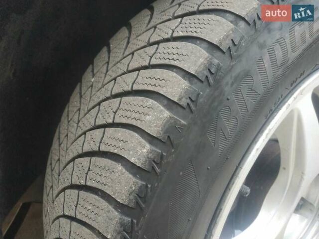 Серый Фольксваген Туран, объемом двигателя 1.9 л и пробегом 402 тыс. км за 5300 $, фото 10 на Automoto.ua