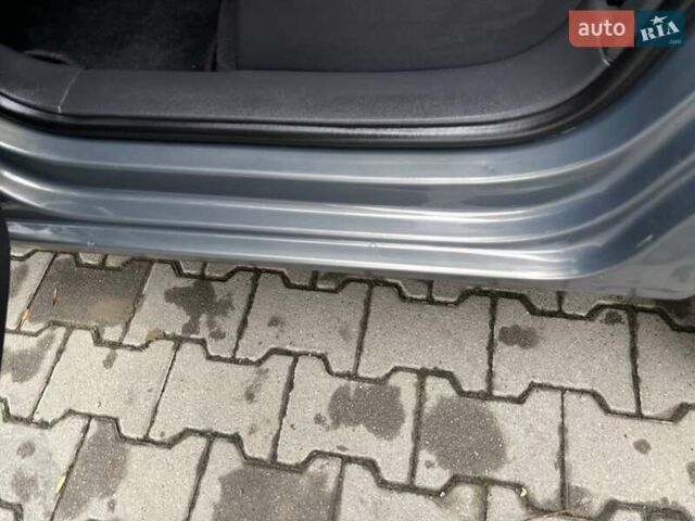 Серый Фольксваген Туран, объемом двигателя 1.9 л и пробегом 281 тыс. км за 6700 $, фото 34 на Automoto.ua