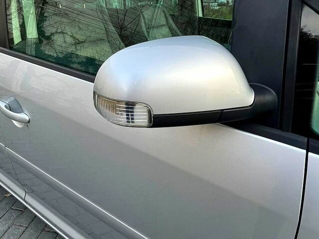 Сірий Фольксваген Туран, об'ємом двигуна 2 л та пробігом 300 тис. км за 2700 $, фото 10 на Automoto.ua