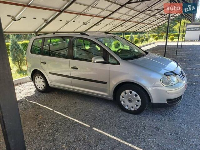 Серый Фольксваген Туран, объемом двигателя 1.6 л и пробегом 270 тыс. км за 5199 $, фото 28 на Automoto.ua