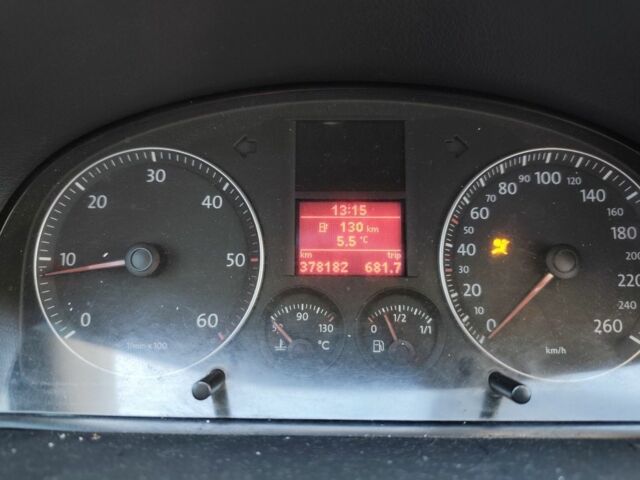 Серый Фольксваген Туран, объемом двигателя 2 л и пробегом 378 тыс. км за 2600 $, фото 13 на Automoto.ua