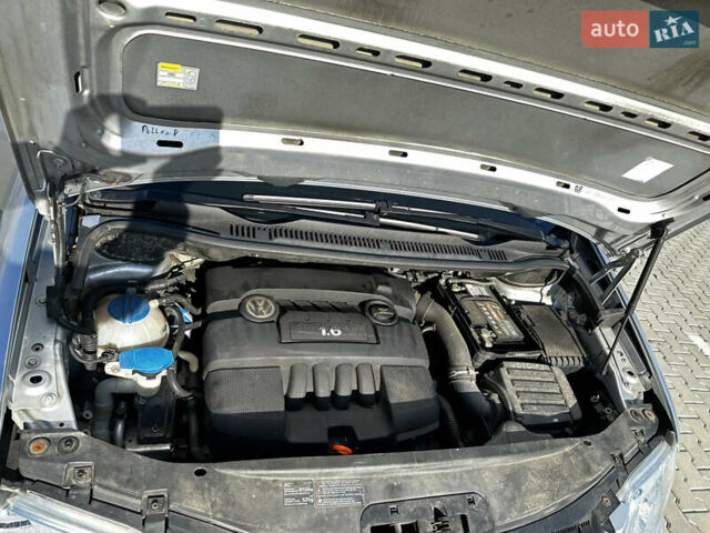 Серый Фольксваген Туран, объемом двигателя 1.6 л и пробегом 228 тыс. км за 4700 $, фото 31 на Automoto.ua