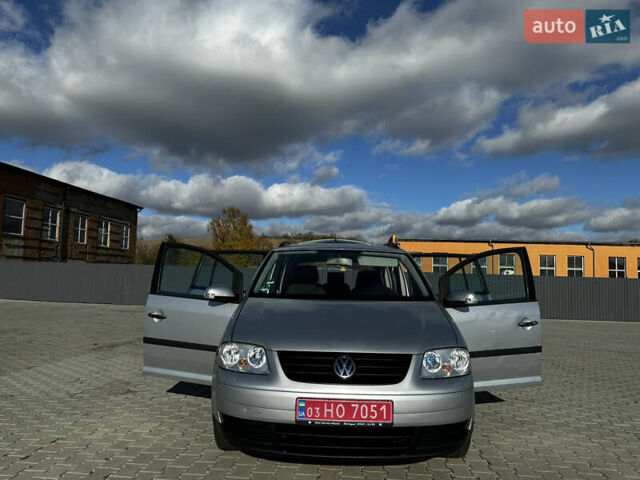 Серый Фольксваген Туран, объемом двигателя 1.6 л и пробегом 228 тыс. км за 4700 $, фото 18 на Automoto.ua