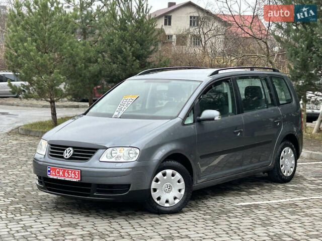 Серый Фольксваген Туран, объемом двигателя 1.6 л и пробегом 211 тыс. км за 5950 $, фото 7 на Automoto.ua