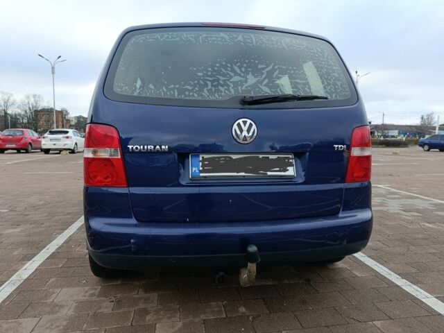 Сірий Фольксваген Туран, об'ємом двигуна 2 л та пробігом 300 тис. км за 2349 $, фото 3 на Automoto.ua