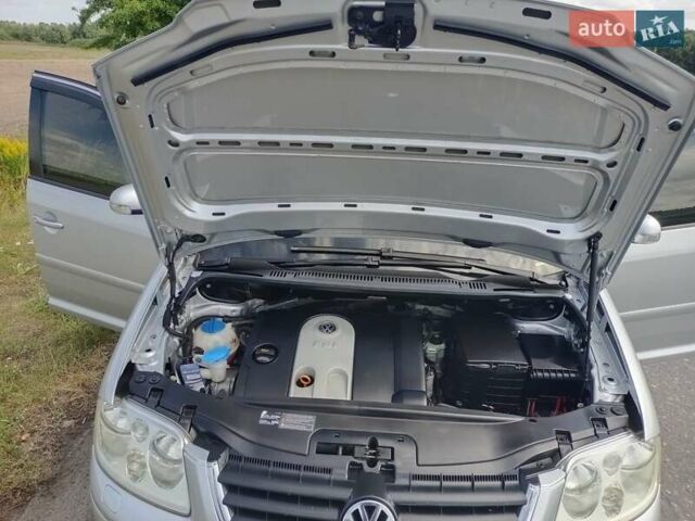 Серый Фольксваген Туран, объемом двигателя 1.6 л и пробегом 171 тыс. км за 6250 $, фото 41 на Automoto.ua