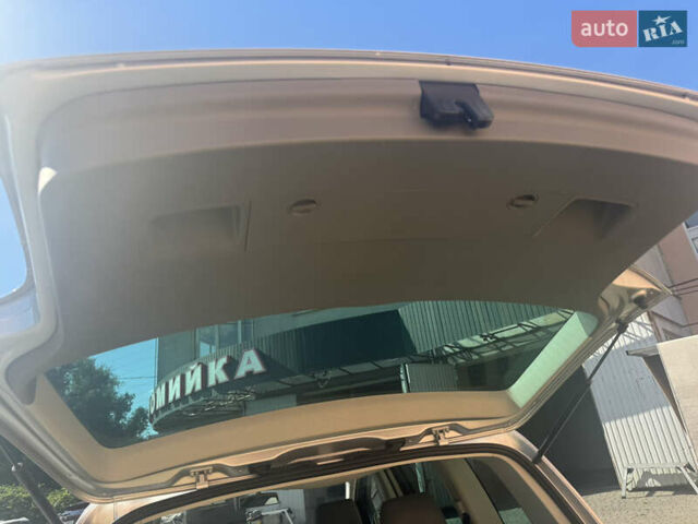 Серый Фольксваген Туран, объемом двигателя 1.6 л и пробегом 187 тыс. км за 7100 $, фото 24 на Automoto.ua