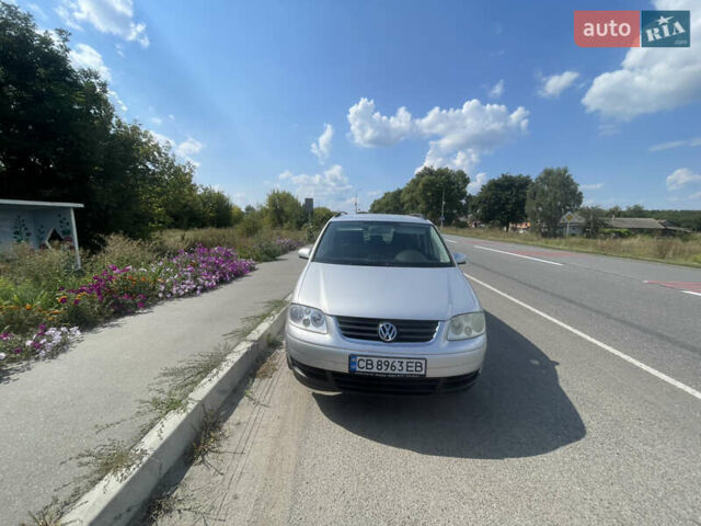 Сірий Фольксваген Туран, об'ємом двигуна 1.6 л та пробігом 234 тис. км за 5100 $, фото 3 на Automoto.ua