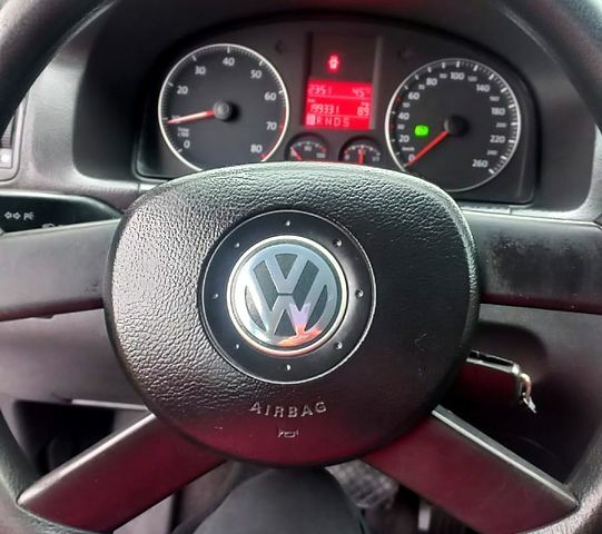 Сірий Фольксваген Туран, об'ємом двигуна 1.6 л та пробігом 199 тис. км за 5900 $, фото 8 на Automoto.ua