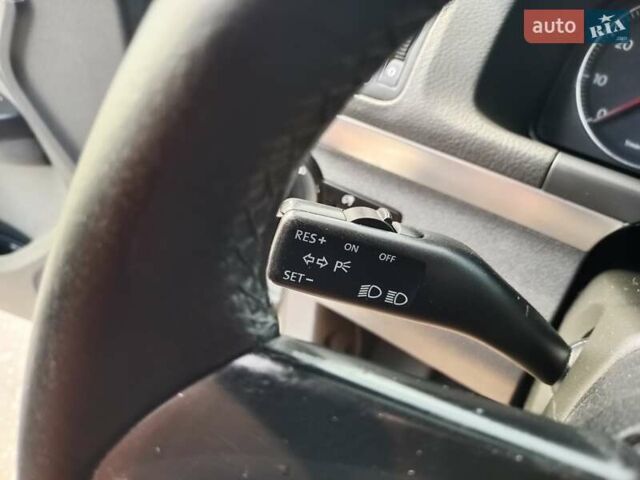 Серый Фольксваген Туран, объемом двигателя 1.6 л и пробегом 171 тыс. км за 6250 $, фото 54 на Automoto.ua